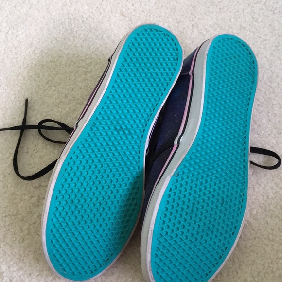 vans - Picture 5 of 5